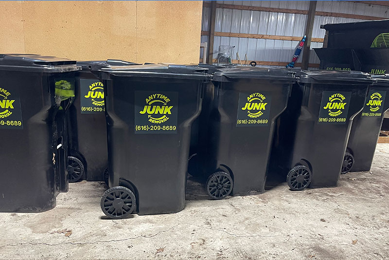Trash Bin Service in Robinson Township, Grand Haven Township, Allendale Township, and the City of Ferrysburg